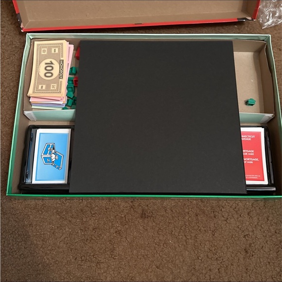 Monopoly - Picture 4 of 6